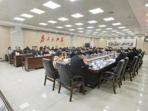 楊哲參加洛陽市洛龍區黨外人士暨民營企業座談會